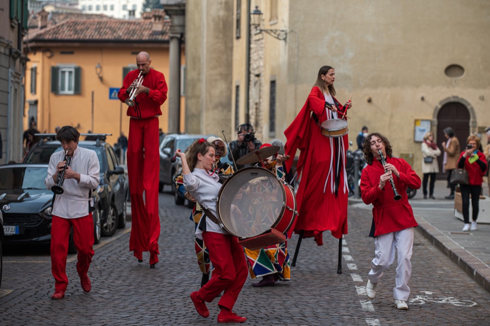 La raccolta nel quartiere di Borgo S. Caterina